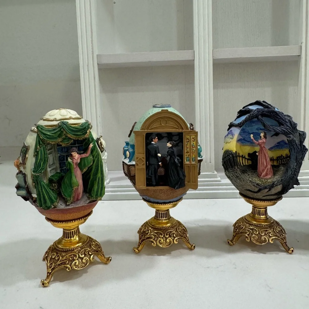 FRANKLIN MINT GONE WITH THE WIND EGG COLLECTION with display